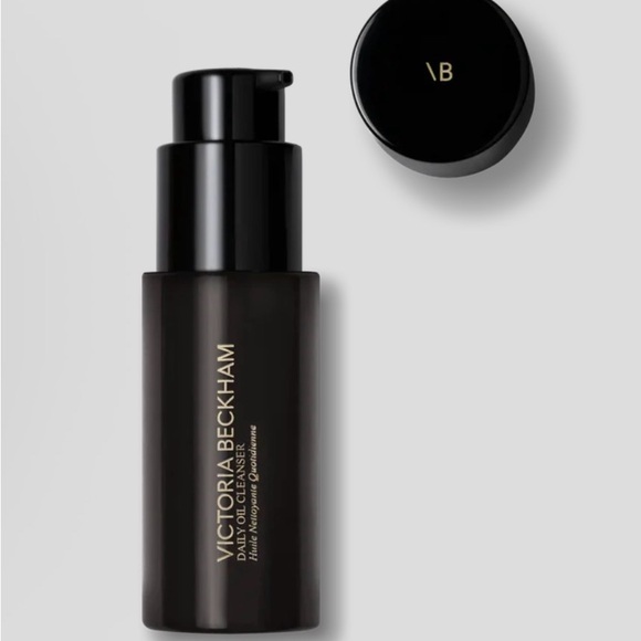 Victoria Beckham Duo Daily Cleansing Pro - Picture 3 of 5
